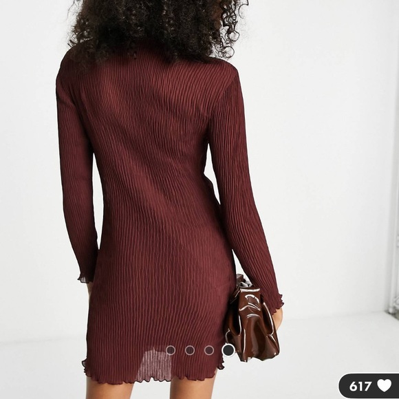 Never worn chic asos brown scrunched material mini dress with slip - Picture 3 of 5